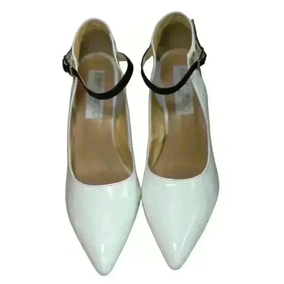 Jimmy Choo White Patent Leather w Black Ankle Strap Snakeskin Heel Pumps Size 39 - Picture 7 of 13